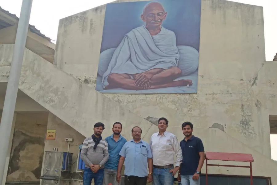 Yatri Nivas Amod