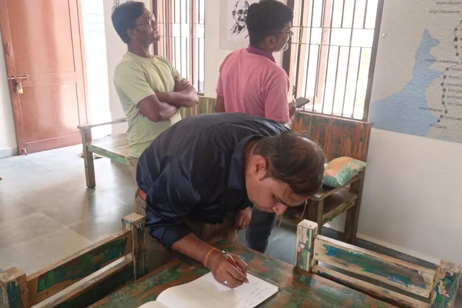 Yatri Nivas Amod