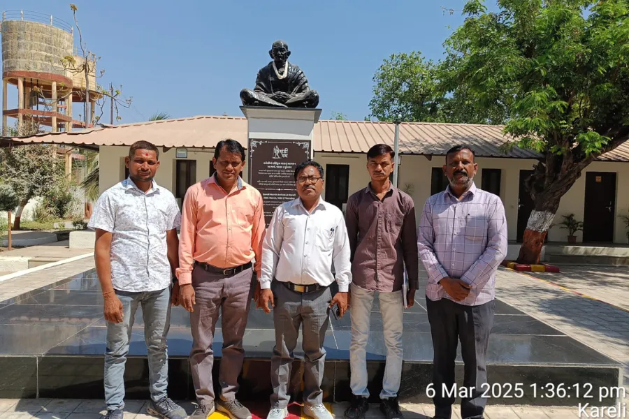Yatri Nivas Kareli