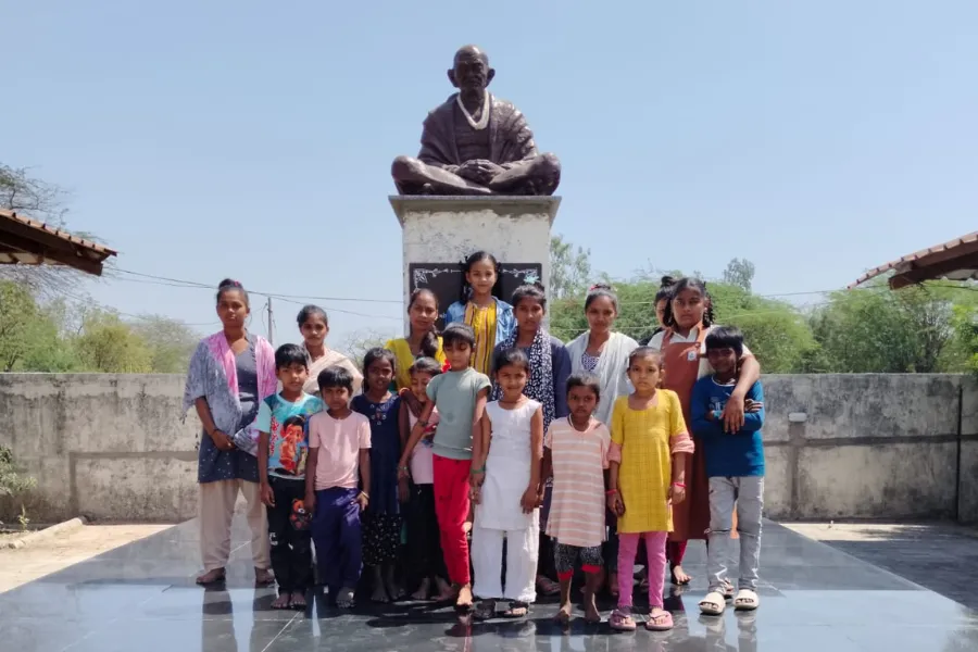 Yatri Nivas Mangrol