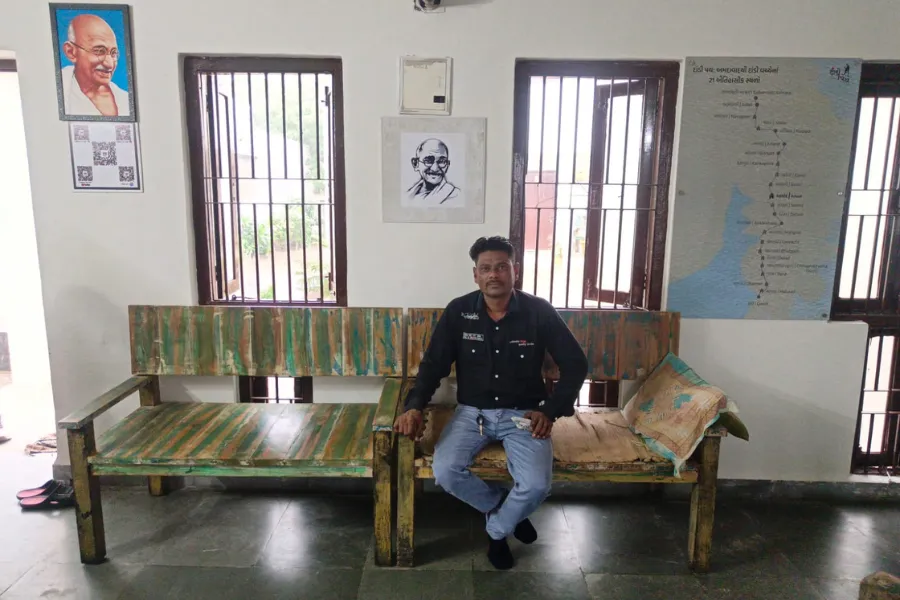 Yatri Nivas Amod