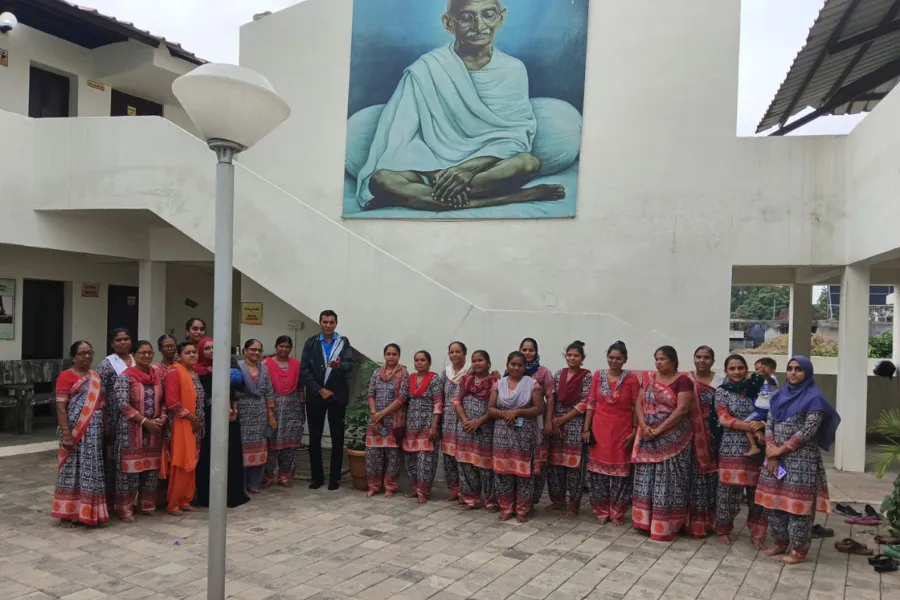 Yatri Nivas Amod